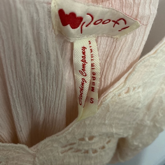 Top - Picture 2 of 3